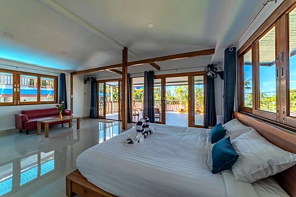 Le Grand Bleu Hotel