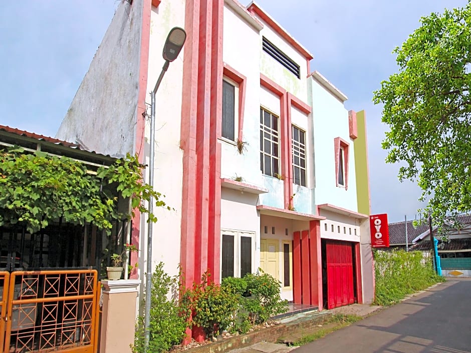 OYO 3060 Al Fatih Guest House Syariah