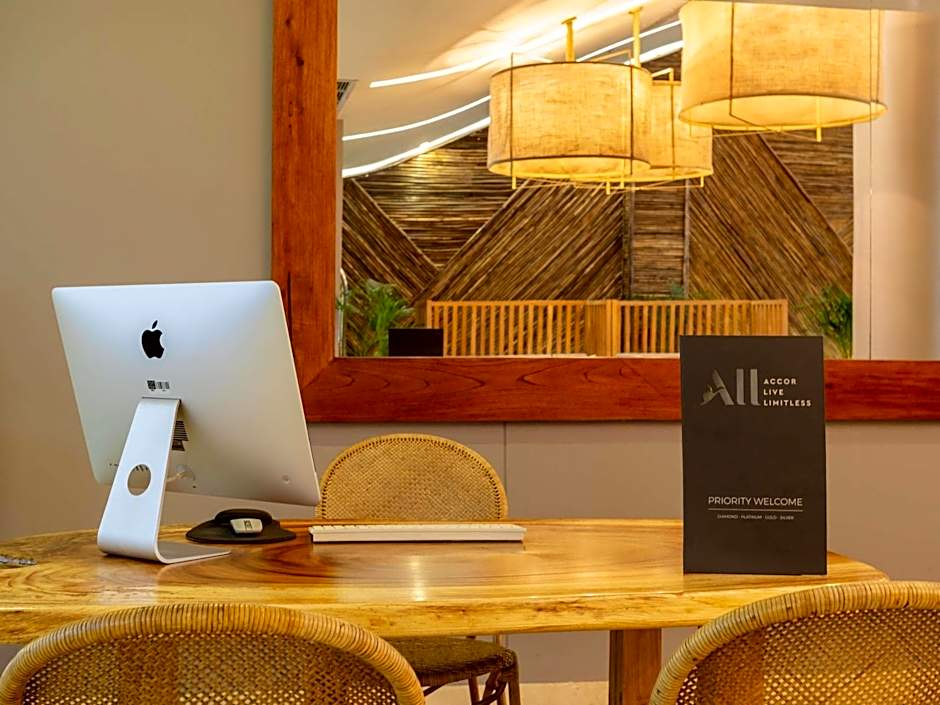 Mercure Santa Marta Emile