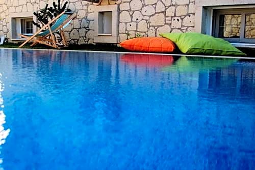 Adelfia Hotel