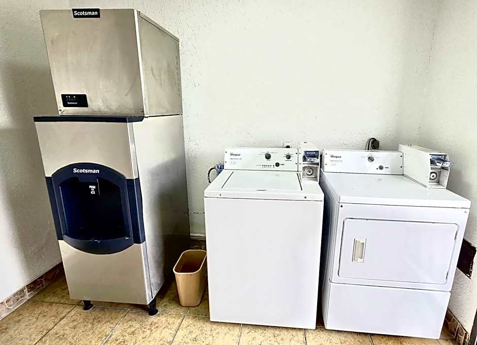 Motel 6-Blythe, CA - South