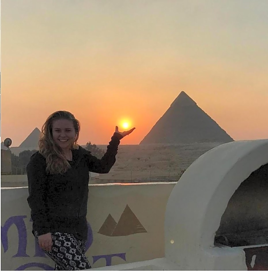 Anubis kingdom Pyramids View