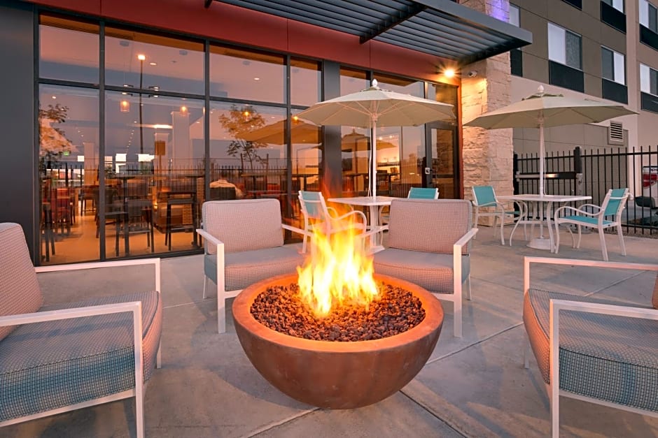 Holiday Inn Express & Suites Phoenix West - Buckeye By IHG
