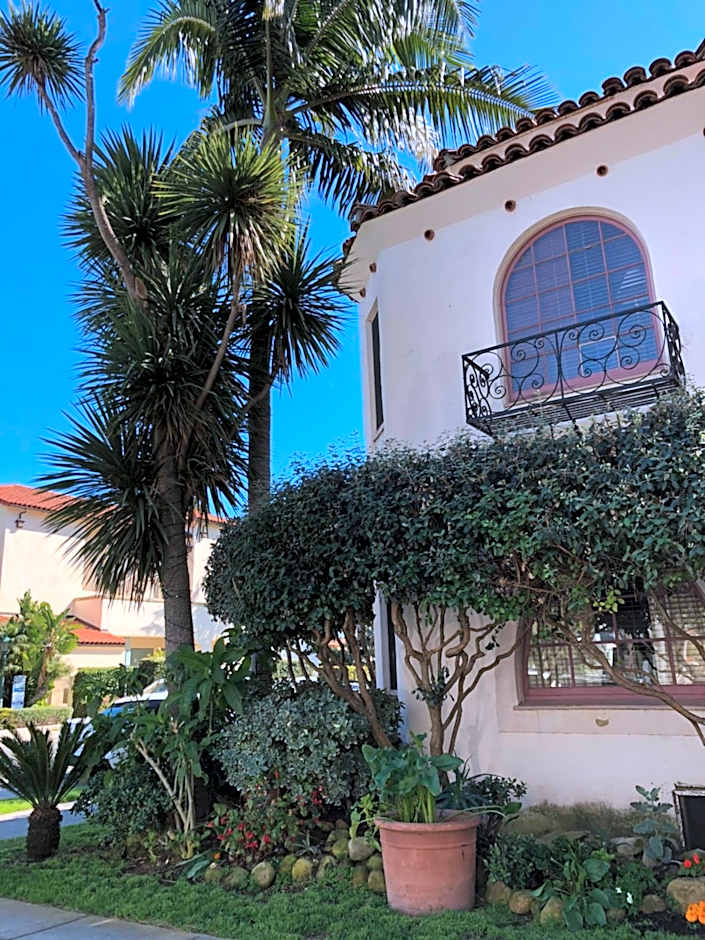 Villa Rosa Inn