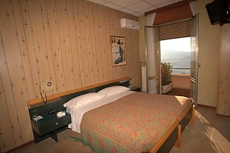 Two Connecting Double Rooms