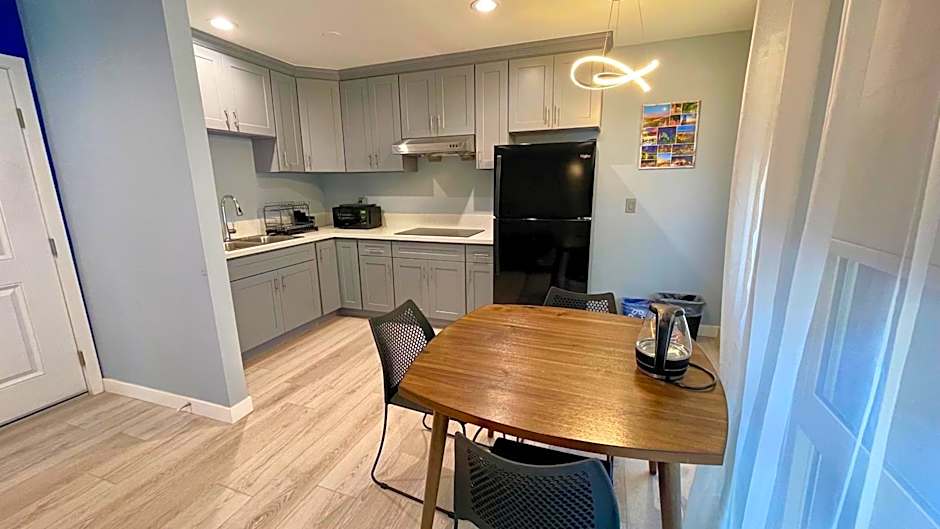 Quintessence ApartHotel