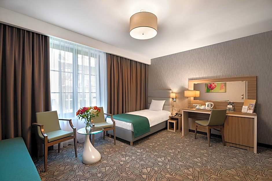 Golden Tulip Krakow Kazimierz