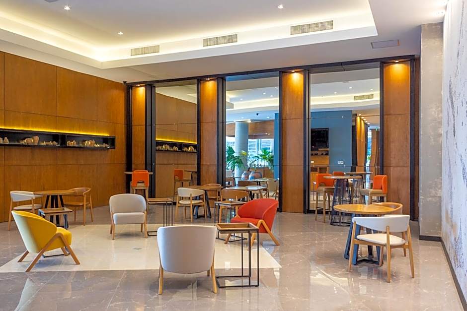 Tryp by Wyndham Asuncion