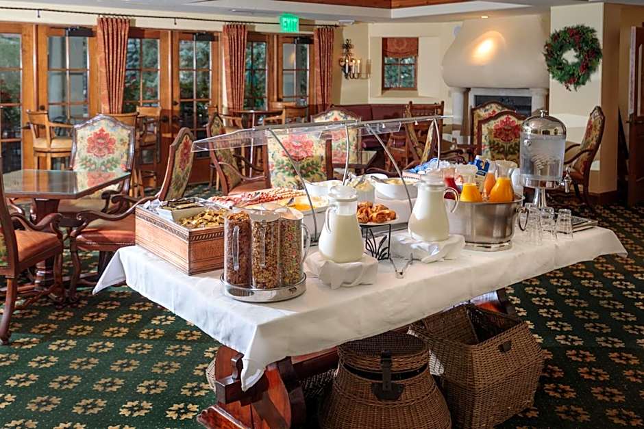 Austria Haus, a Destination by Hyatt Hotel