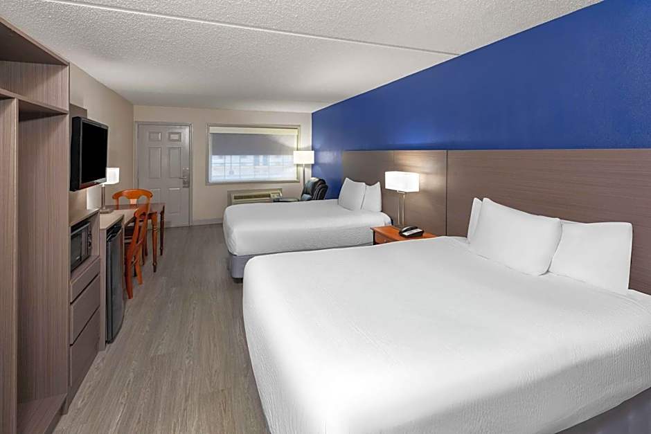 Angel Inn Near IMAX, a Travelodge by Wyndham