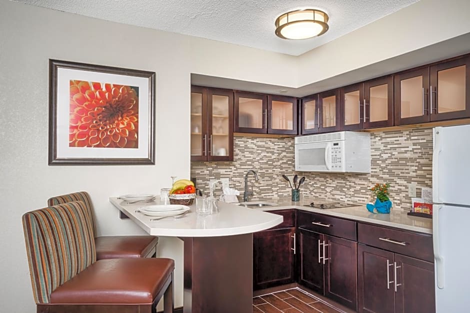 Staybridge Suites Wilmington-Newark