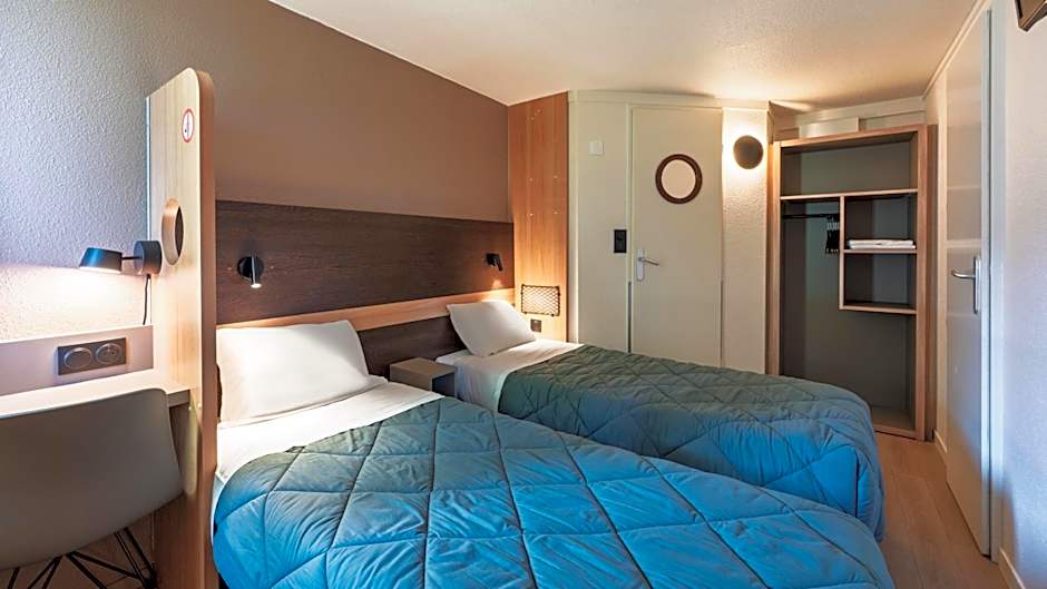 Premiere Classe Valenciennes Ouest Petite Foret Hotel