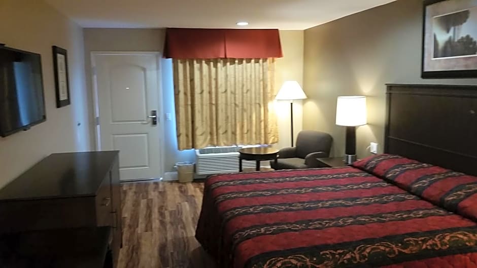 Anaheim Lodge