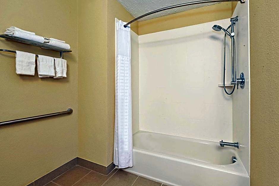 Comfort Inn Whitehall Near Michigan's Adventure