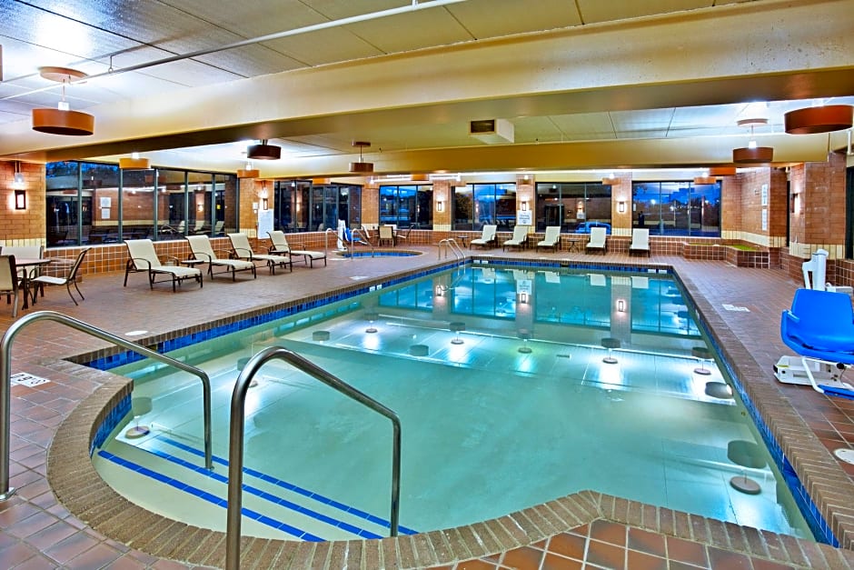 Holiday Inn Manitowoc By IHG