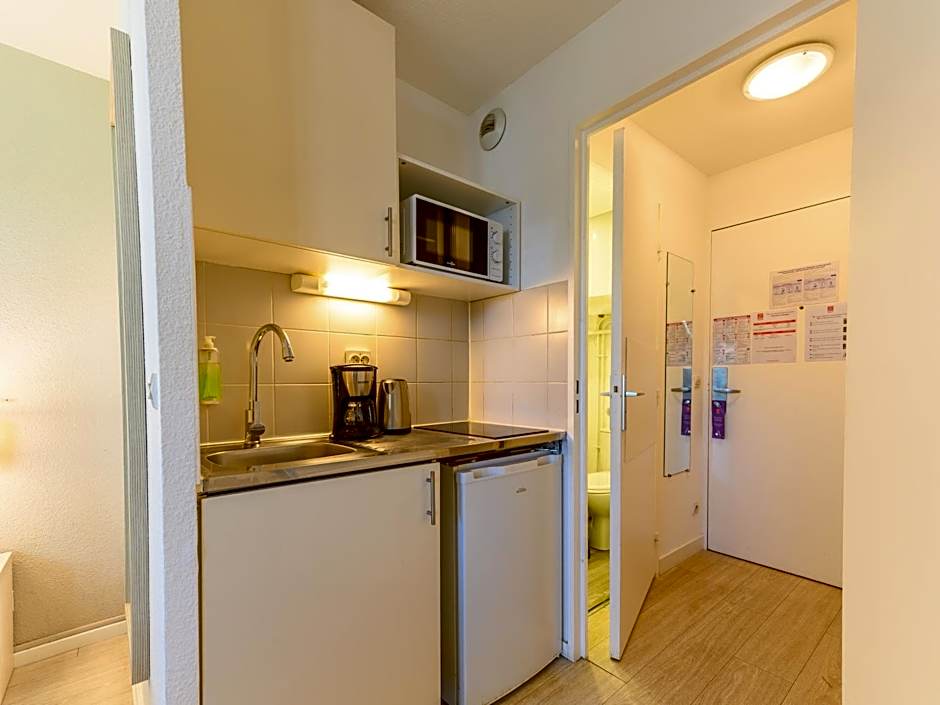 Séjours & Affaires Pantin Charles De Gaulle