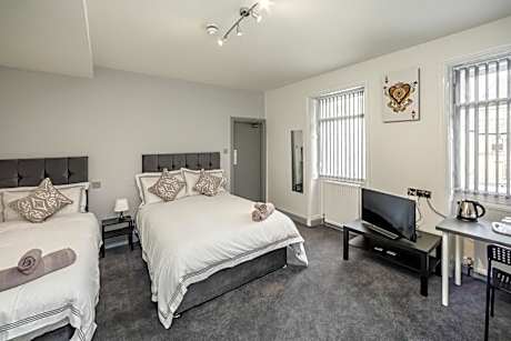 Huddersfield Central Lodge