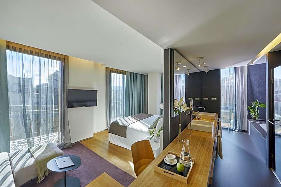 Ohla Hotel