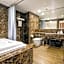 New Season Square Hotel