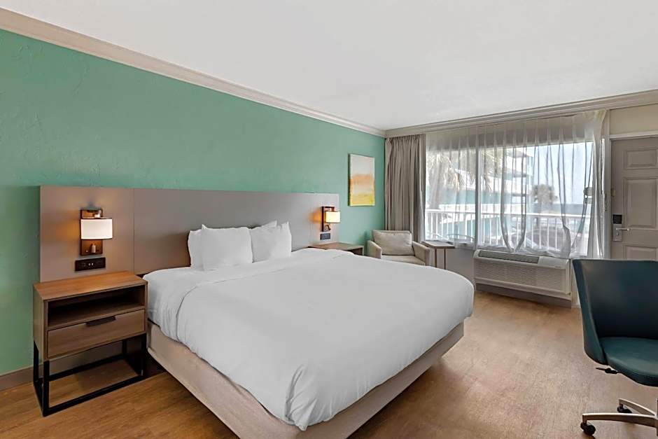 Comfort Inn & Suites Ormond Beach Oceanfront