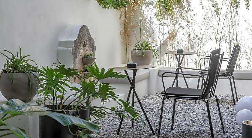 Bitzaro Boutique Hotel