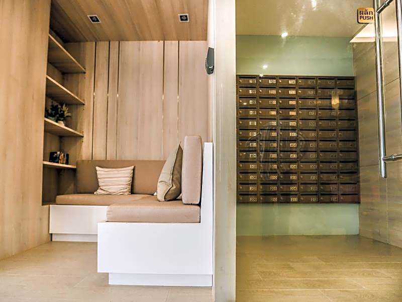 Central Place Angsila