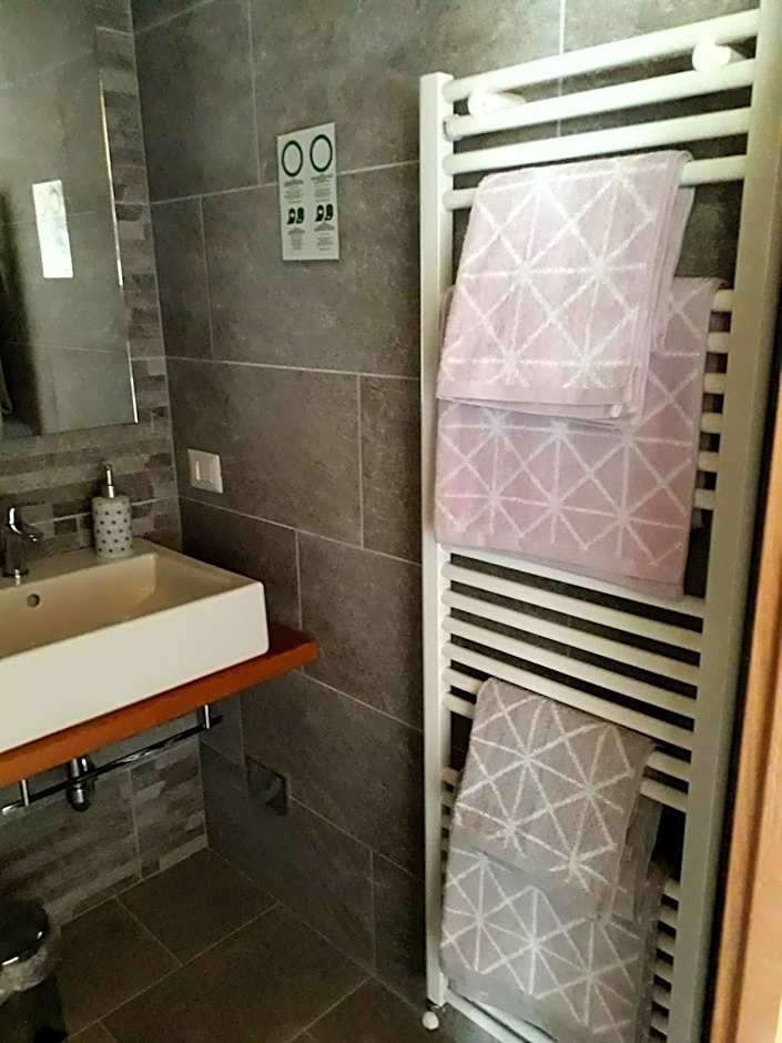 Foresteria B&B Vecchiascuola Pianazzola