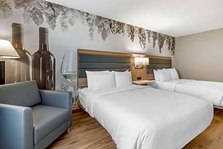 Queen Room with Two Queen Beds - Disability Access