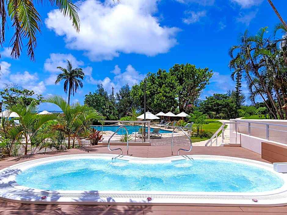 Hotel Breezebay Marina