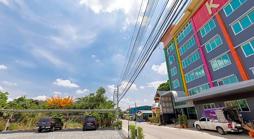 RoomQuest Suvarnabhumi Airport Rom Klao