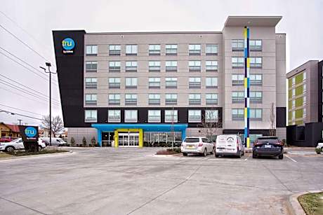 Tru by Hilton Oklahoma City NW Expressway