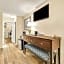 Scottish Fairway Inn