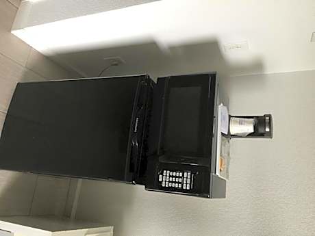 King Room - Disability Access - Non-Smoking