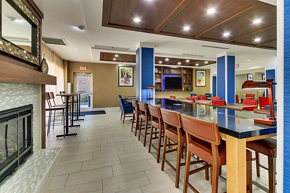 Holiday Inn Express Columbus - Fort Benning Area by IHG