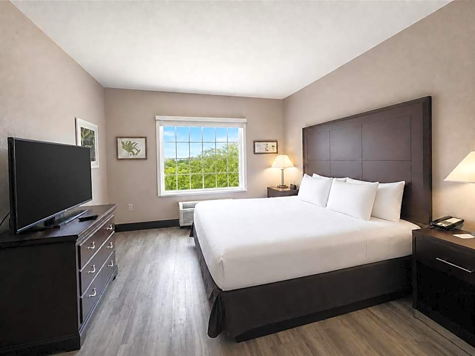 Country Inn & Suites by Radisson, Pensacola West, FL