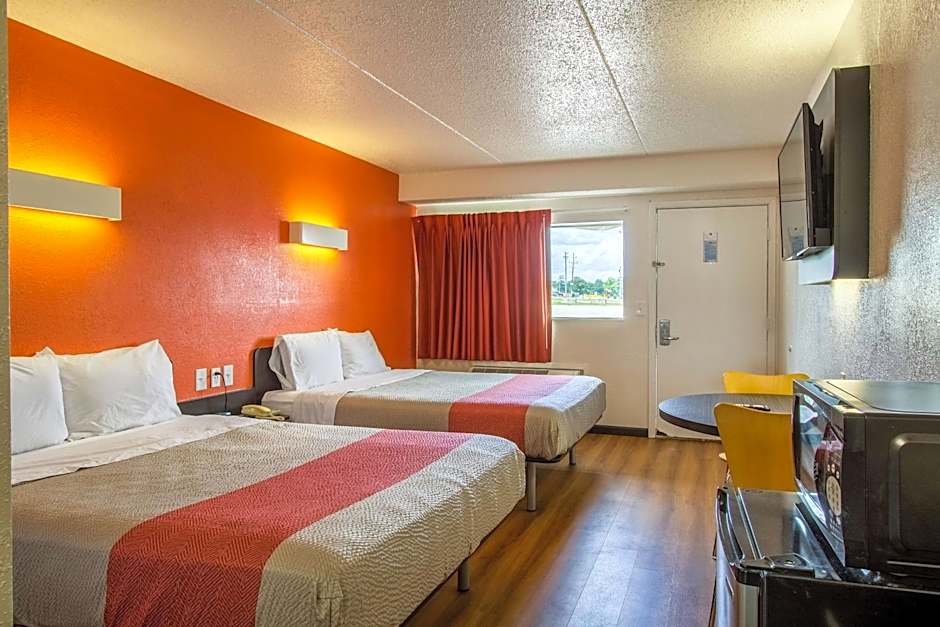 Motel 6-Ashland, OH