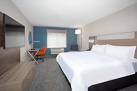 Standard King Room with Accessible Tub - Mobility Access