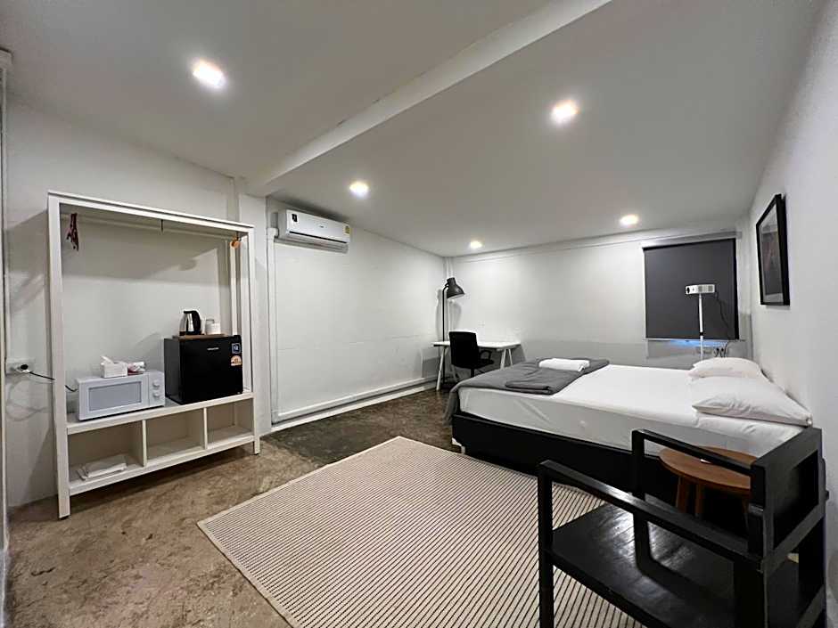 Chatel Samyan - Self check-in