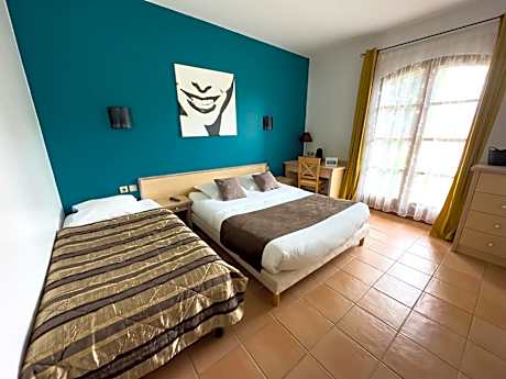 Triple Room with Terrace