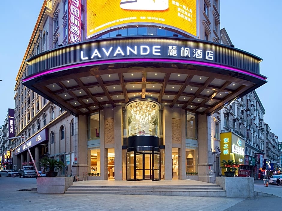 Lavande Hotel Yueyang East High-speed Railway Station Walmart