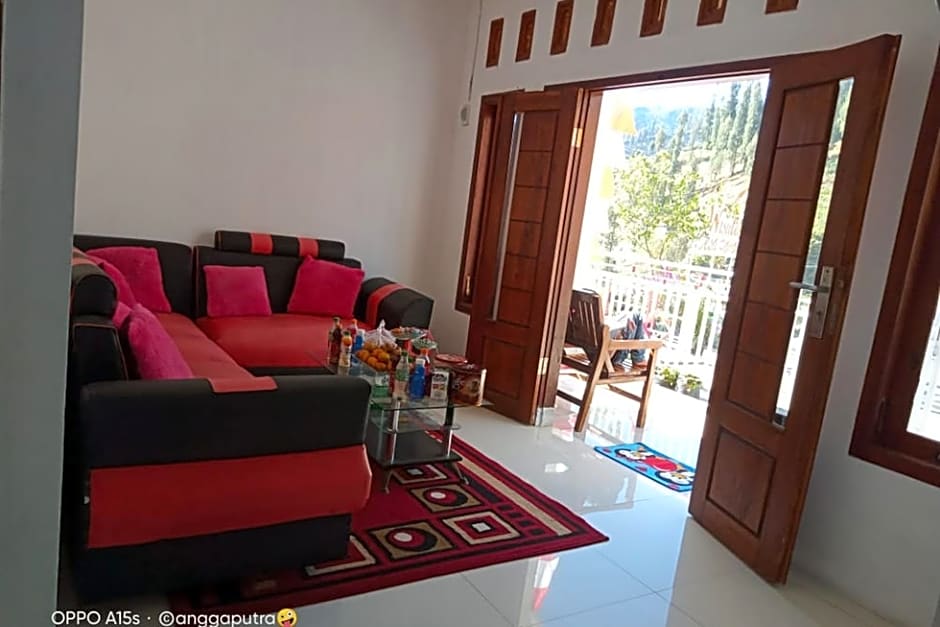 Yeski Homestay at Desa Wisata Bromo Mitra RedDoorz