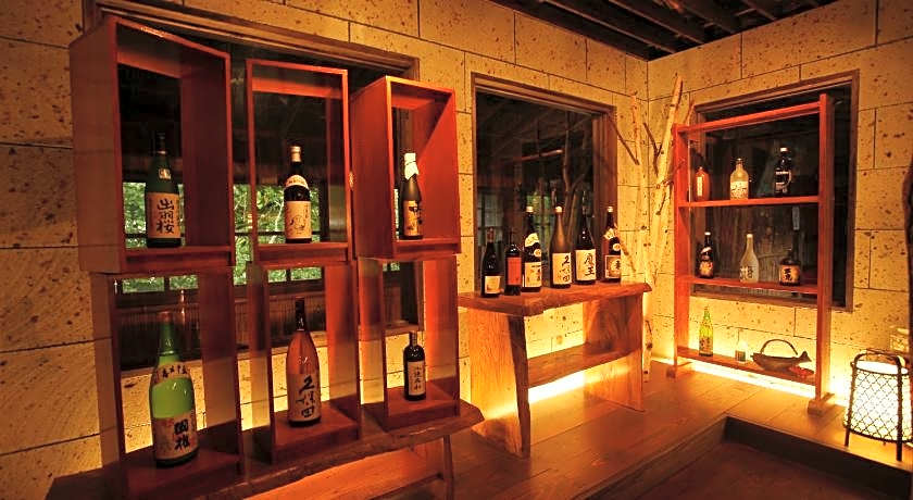 Honke Bankyu Hot Spring Ryokan