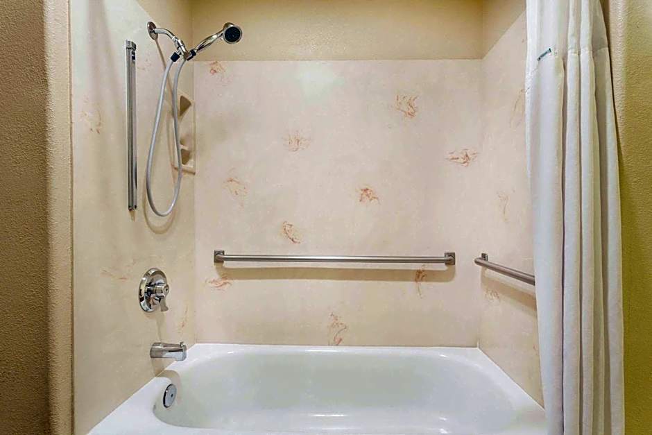 Baymont by Wyndham Modesto Salida