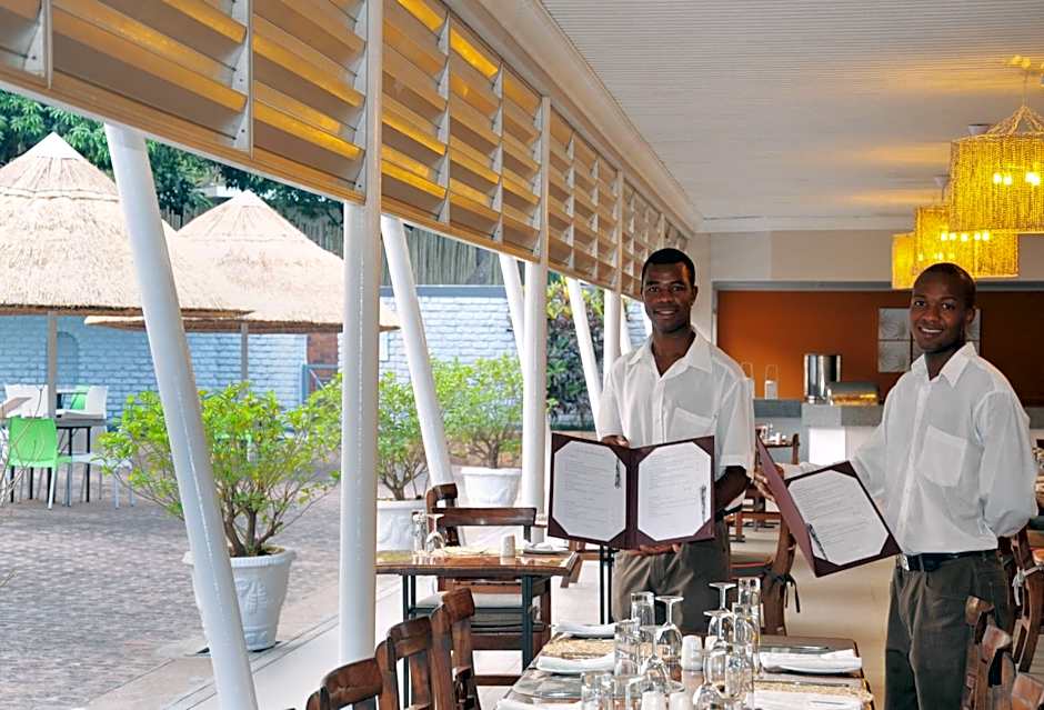 Cresta Sprayview Victoria Falls