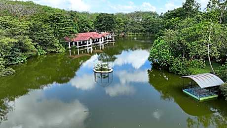 Lake Serenity Resort & Spa
