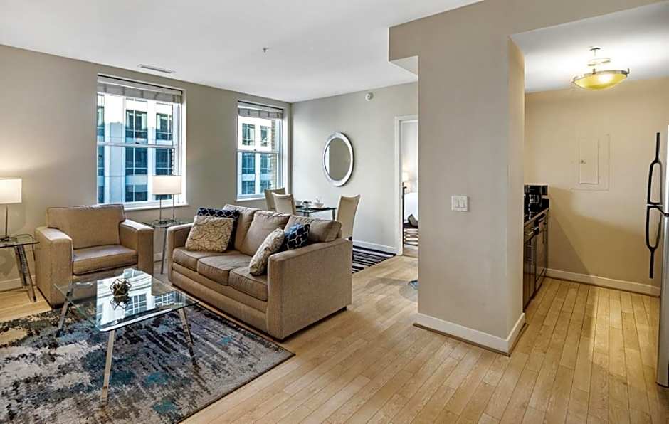 Global Luxury Suites at The White House