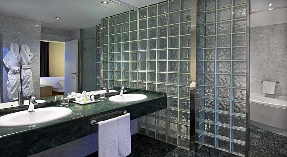 NH Collection Villa de Bilbao