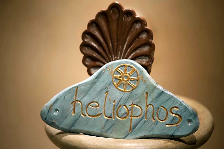 Heliophos Boutique Caves