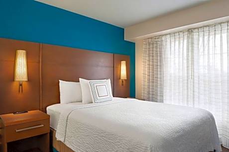 Two-Bedroom Two-Room Suite