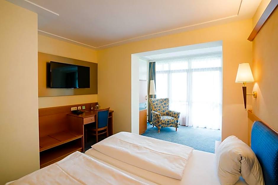 Hotel Locker & Legere